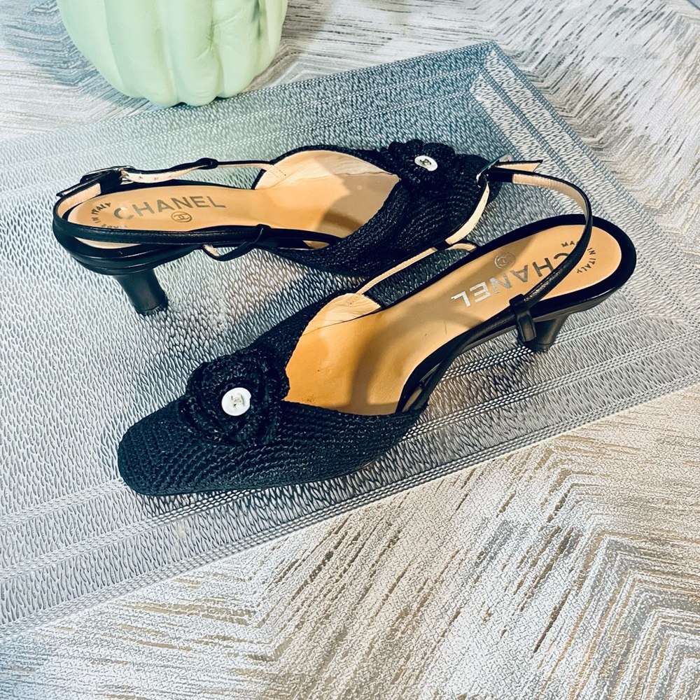 CHANEL midnight blue Slingback Heels - Picture 8 of 16